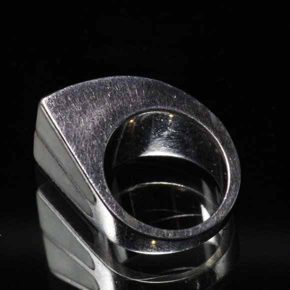 STERLING SILVER CONCH SHELL MODERNIST GEOMETRIC RING - Picture 7 of 7